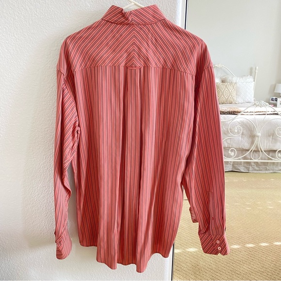 Like New Men's Salmon Red Bugatchi Button Down Dress Shirt Size Large - Picture 4 of 10